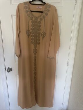 Embroidered Beige Maxi Kaftan